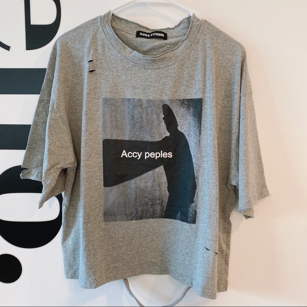 Gray Graphic Short Sleeve T-Shirt